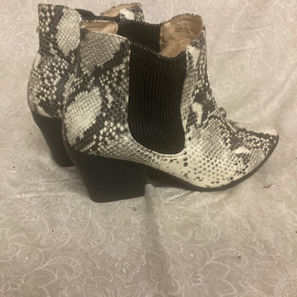 Womens Snakeskin Clog Boots